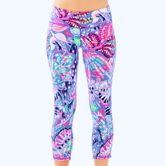 Lilly Pulitzer Pants - ❗️sale❗️Lilly Luxletic Cropped Leggings